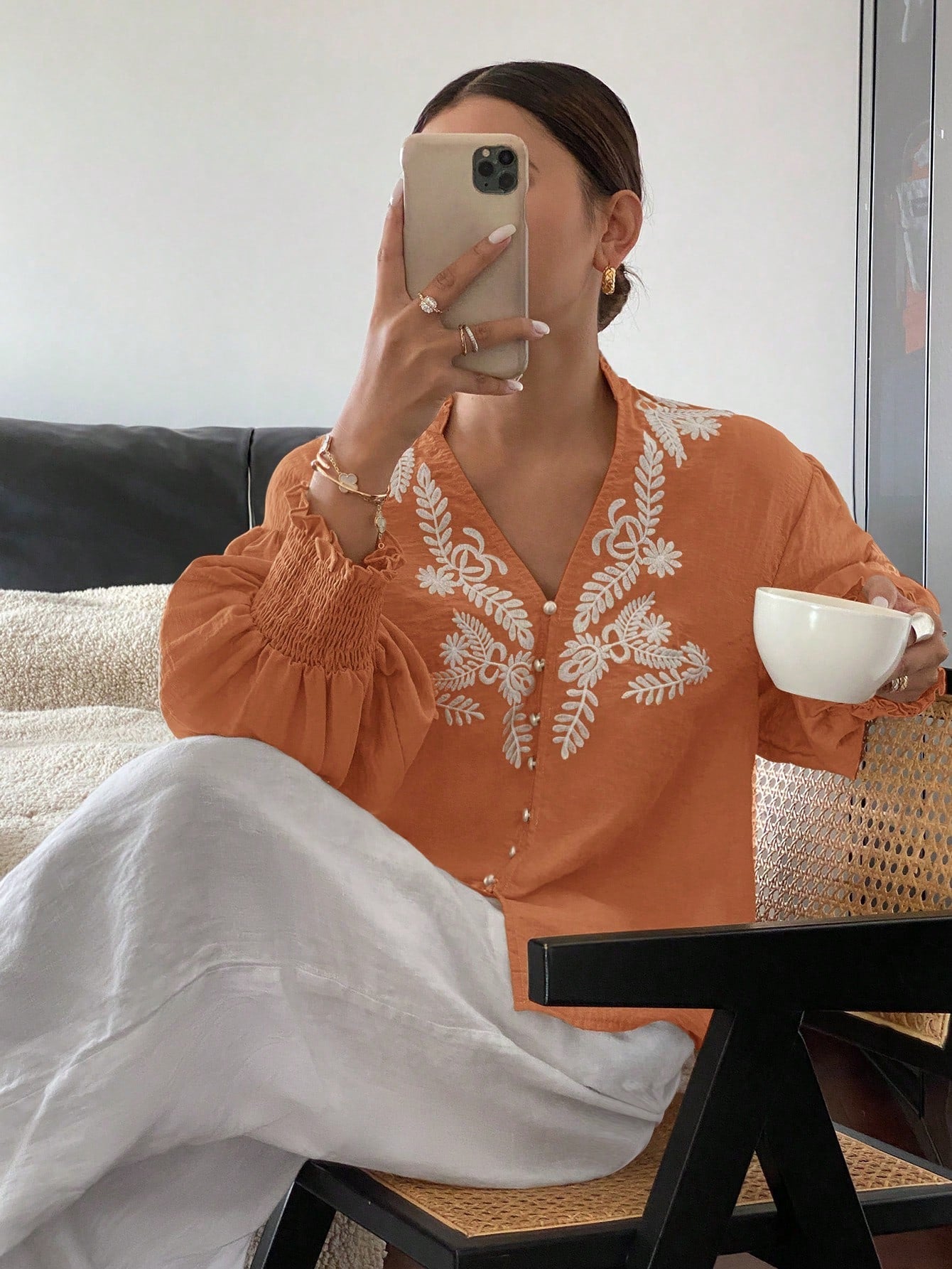V neck Solid Color Machine Embroidery Pearl Single Breasted Lantern Long Sleeve Top